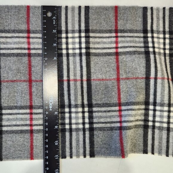 V. Fraas Cashmink Scarf 11" X 54" Gray Plaid Acrylic With Fringe Made In Germany - Picture 3 of 5